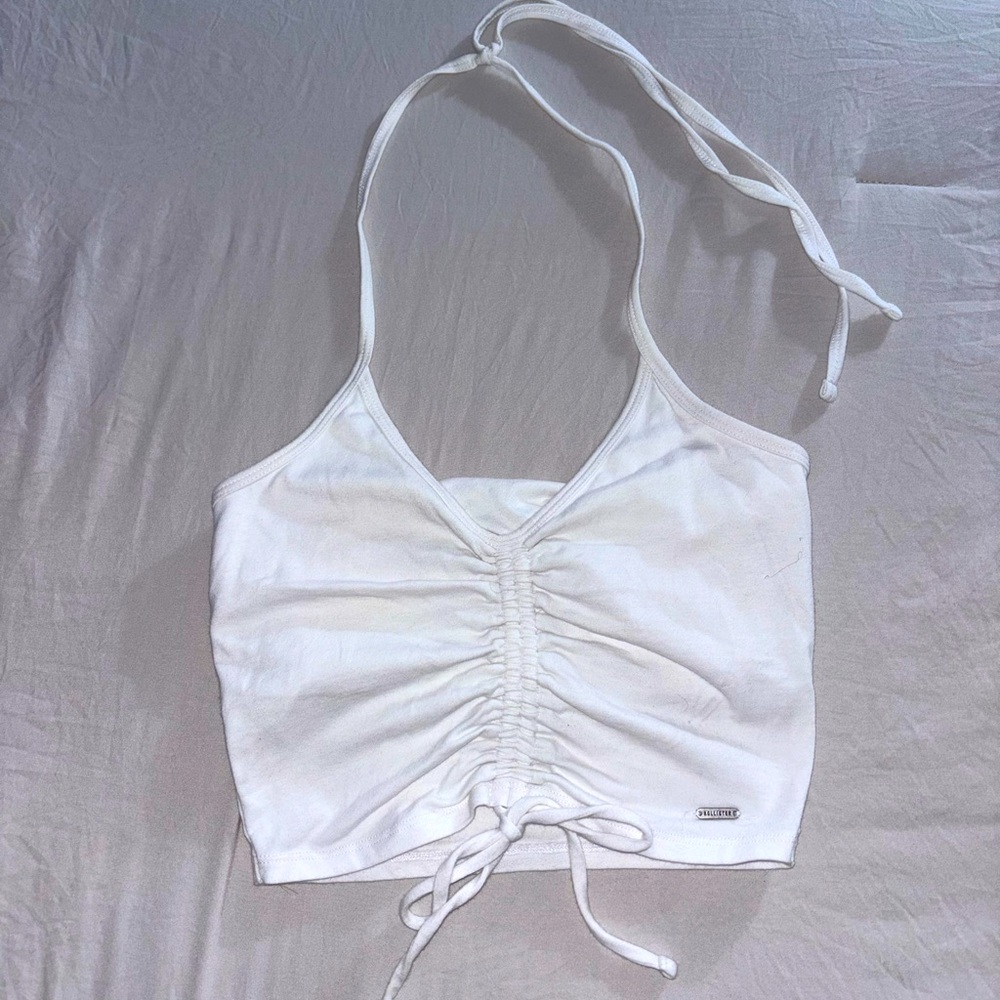 Hollister white tie front cinched going out top cami with built in bra